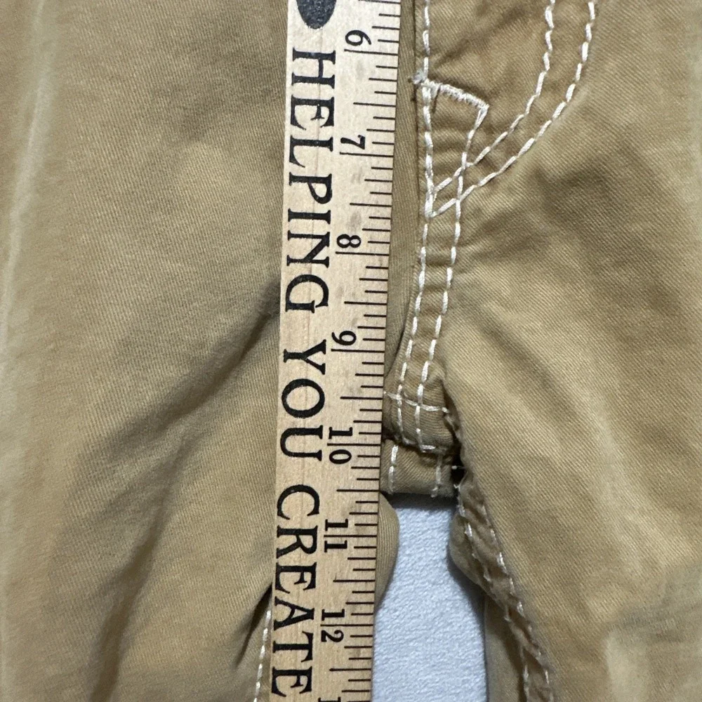 TRUE RELIGION Straight Cut Off NATURAL BIG T Shorts Men's Size 32 Flap Pockets